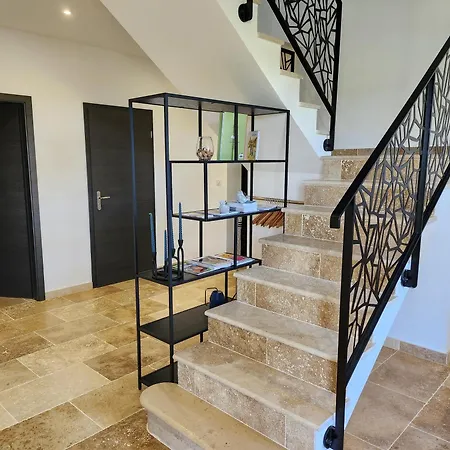 Les Hauts D'en Perrin *