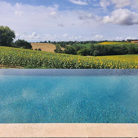 Holiday home Les Hauts D'en Perrin